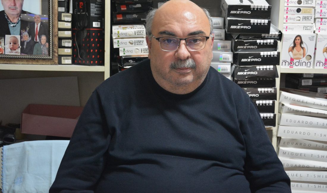 Bandırma esnafı okul sezonunda umduğunu bulamadı Bandırma Manifatura, Tuhafiye ve Kırtasiyeciler Odası Başkanı Adnan Gemici, kırtasiyeci