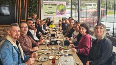 Türkiye Yüzyılı Maarif Modeli kapsamında düzenlenen kahvaltı programında, velilerin eğitim