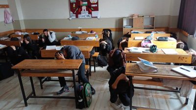 Afet ve Dayanıklılık Ayı çerçevesinde Bandırma’daki okullarda gerçekleştirilen deprem tatbikatında