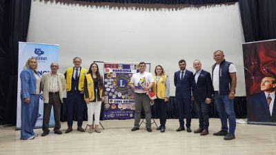 Bandırma’da gerçekleştirilen “Bilinçli Yaşa, Sağlıklı Yaşa” seminerinde Uzm. Dr. Mustafa