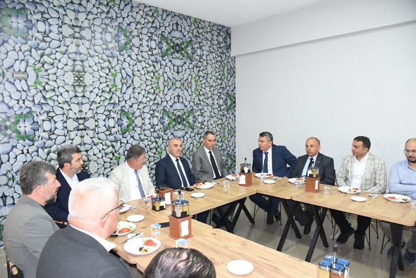 Dursunbey’de Balıkesir İl Millî Eğitim Müdürlüğü tarafından düzenlenen toplantıda okul