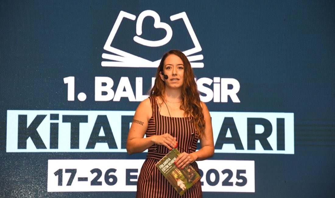 1.Balıkesir Kitap Fuarı’nda Finlandiya Eğitim Modeli dikkat çekti ‘Finlandiya Eğitim Modeli” hakkında bilgiler veren Boğaziçi Üniversitesi Fizik Öğretmenliği
