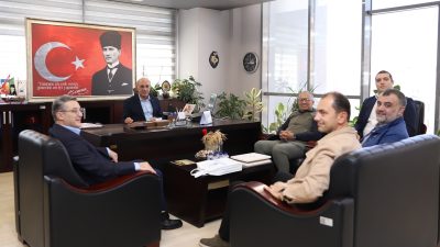 Bandırma’da belediye yetkilileri ile Ticaret Odası temsilcileri, esnafın ilettiği talepleri