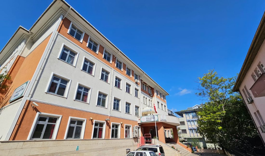 Bandırma’da CNC Tornacı Kursu için başvurular açıldı Bandırma Ticaret Odası ile Halk Eğitim Müdürlüğü işbirliğiyle CNC Tornacı