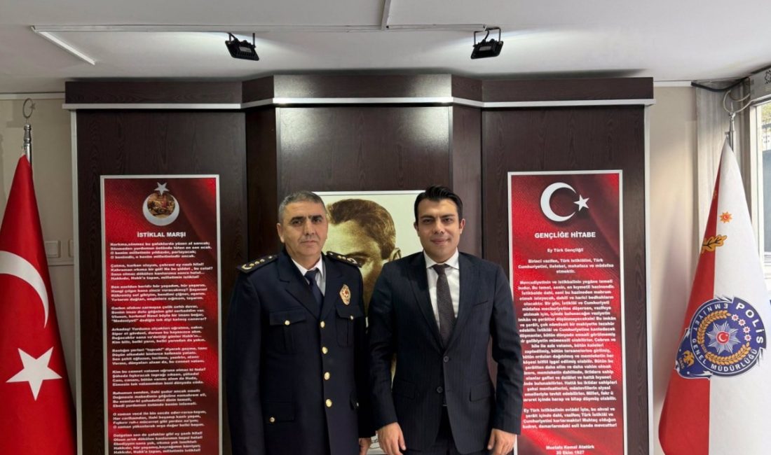 Kaymakam Topuz’dan Bandırma İlçe Emniyet’ ziyaret Manyas Kaymakamı Coşkun Topuz, Bandırma İlçe Emniyet Müdürü Mesut Demirdaş’ı