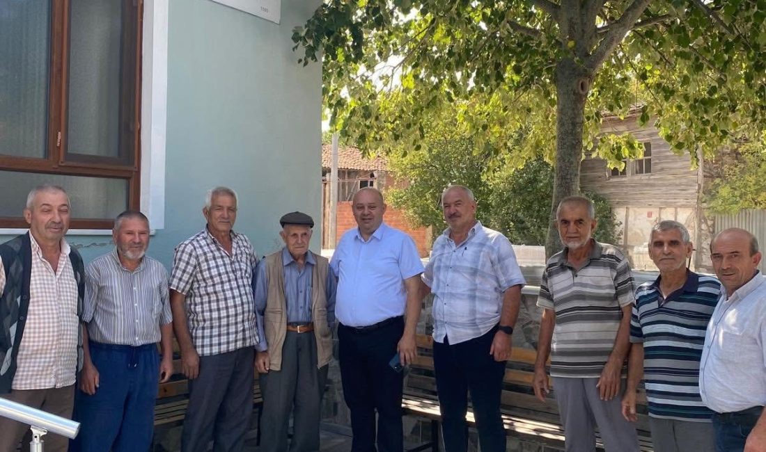 Gönen Belediye Başkanı İbrahim Palaz, Yeni Akçapınar Mahallesi’nde yapılan çalışmaları