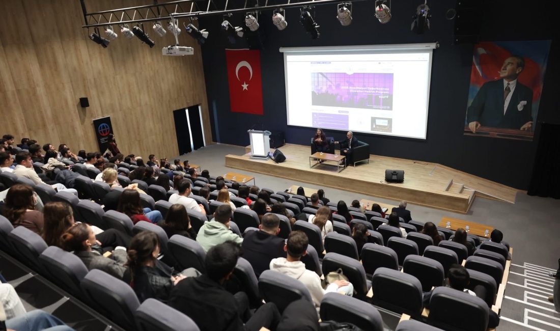 BANÜ’de öğrenciler kalite süreçlerinde söz sahibi oldu Bandırma Onyedi Eylül Üniversitesi’nde düzenlenen Birim Kalite Temsilcileri Toplantısı’nda öğrenciler,