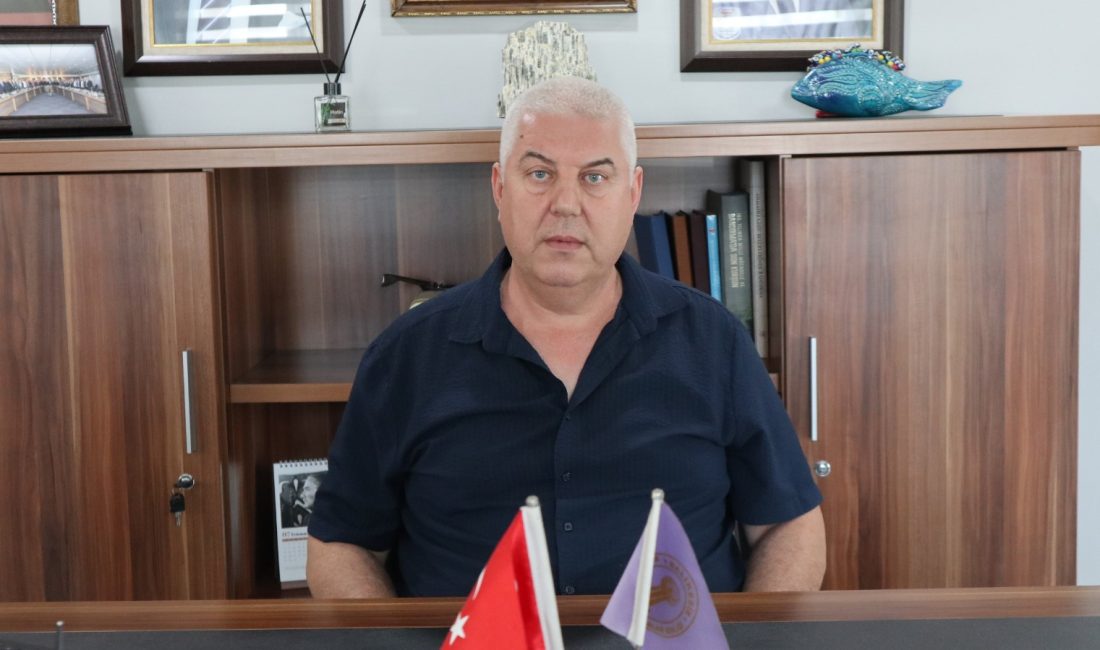Bandırma’da kış sebzeleri tezgâhlarda yerini almaya başladı. Pazarcı esnafı, artan