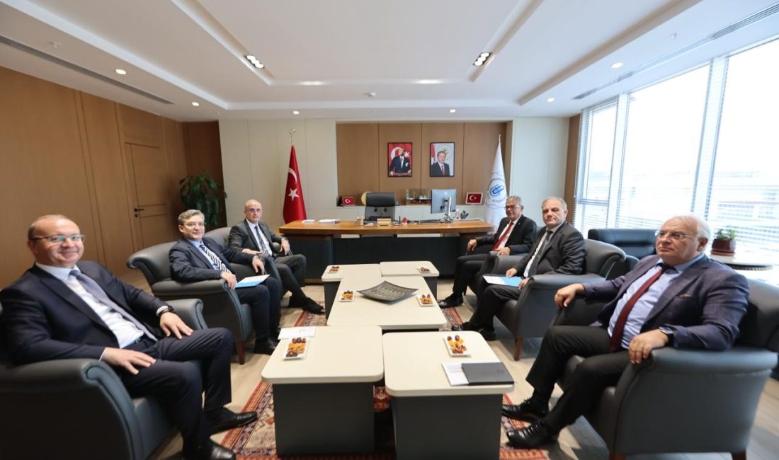 BANÜ, Bandırma Ticaret Odası ve Borsasıyla iş birliği yaptı Bandırma Onyedi Eylül Üniversitesi, BTO ve BTB arasında protokol imzalandı.