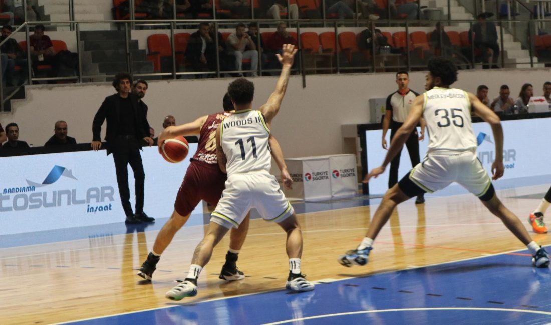 Bandırma Bordo, evinde Fenerbahçe Koleji’ni mağlup etti Türkiye Basketbol 1. Ligi’nin yedinci haftasında Bandırma Bordo Basketbol, kendi