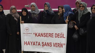 KETEM faaliyetleri kapsamında Dursunbey Devlet Hastanesi önünde ücretsiz kanser taramaları