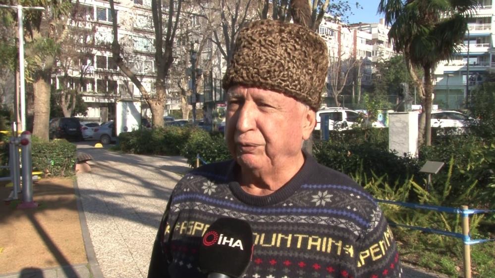 Deprem Bilimci Prof. Dr. Şener Üşümezsoy, Balıkesir’in Sındırgı ilçesinde meydana