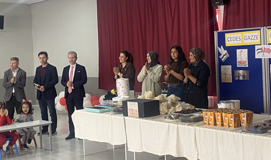 Cumhuriyet İlkokulu Anaokulu’nda “Çedes Gazze için Seferber” etkinliği düzenlendi. Cumhuriyet