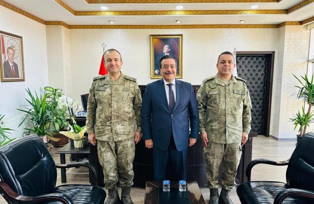 19. Komando Tugay Komutanı Tuğgeneral Ergün Fidan ve Burhaniye Garnizon