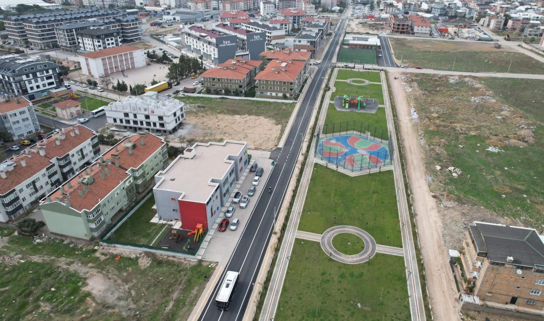Malta Parkı’nda çalışmalar sona yaklaştı Bandırma Belediyesi tarafından bisiklet yolu boyama işlemleri tamamlanan Malta Parkı’nda