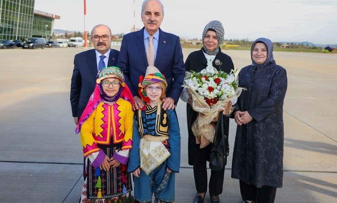 Kurtulmuş: “Kuvâ-yi Milliye’nin Şehri Balıkesir’imizdeyiz” Bir dizi programa katılmak üzere Balıkesir’e gelen TBMM Başkanı Numan