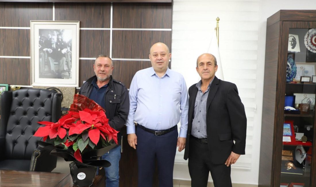 Karalarçiftliği Mahallesi’nde yapılan parke taş, yol bakım ve çevre düzenleme