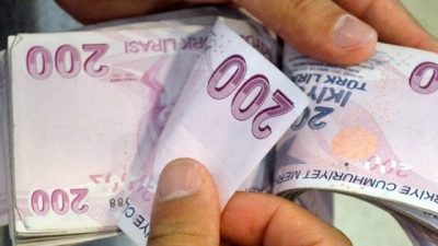  Aile ve Sosyal Hizmetler Bakanı Mahinur Özdemir Göktaş, evlerinde bakılan