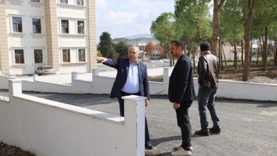 Gönen Belediye Başkanı İbrahim Palaz, Gündoğdu Mahallesi’nde devam eden yeni