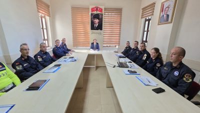 Bandırma Kaymakamı Engin Aksakal başkanlığında toplantı düzenlenerek ilçe genelinde güvenlik