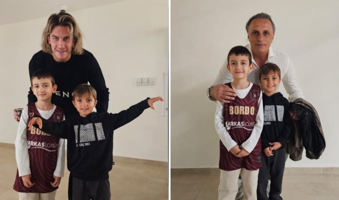 Minik taraftarlardan Gürsel ve Nukan’a yoğun ilgi Bandırmaspor Teknik Direktörü Mustafa Gürsel ve futbolcu Atınç Nukan, Bandırma