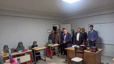 Türkiye Diyanet Vakfı Genel Müdürü İzani Turan, Bereketli Hafızlık Kız