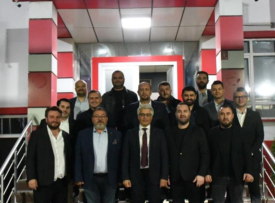 Balıkesirspor’da yönetimde görev dağılımı gerçekleşti TFF 3. Lig 4. Grup takımlarından Balıkesirspor’da yapılan olağanüstü genel