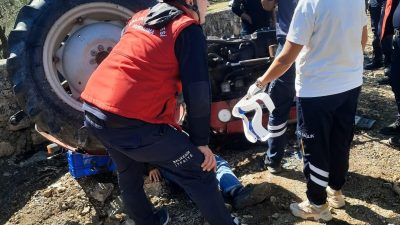 Edremit ilçesinde meydana gelen traktör kazasında bir kişi yaralandı. Edinilen
