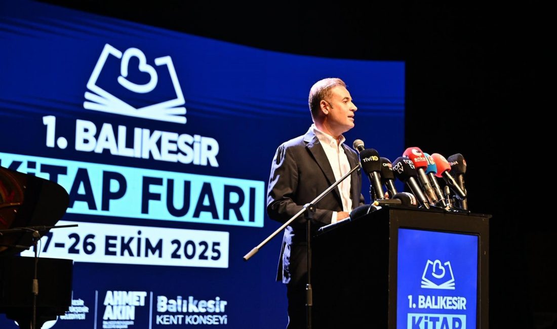 1.Balıkesir Kitap Fuarı coşkuyla açıldı 1.Balıkesir Kitap Fuarı görkemli bir tören açıldı. Balıkesir Büyükşehir Belediye