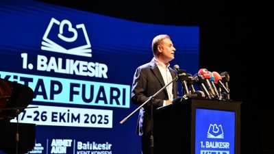 1.Balıkesir Kitap Fuarı görkemli bir tören açıldı. Balıkesir Büyükşehir Belediye