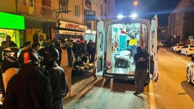 Balıkesir’de bir motosiklet sürücüsü karşıdan karşıya geçmeye çalışan yaya çarptı.