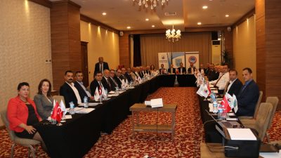 Balıkesir ilinde faaliyet gösteren oda ve borsaların temsilcileri, Bandırma’da düzenlenen