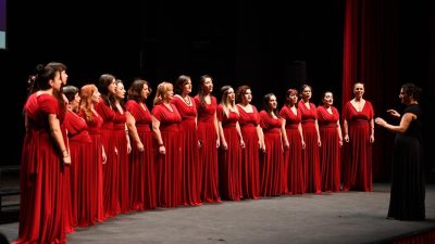 Balıkesir Büyükşehir Belediyesi, Koro Kültürü Derneği tarafından düzenlenen “Korolar Maratonu”nun