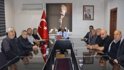 Susurluk Kaymakamı Turgut Gülen’in başkanlığında yapılan toplantıda, muhtarların talep ve