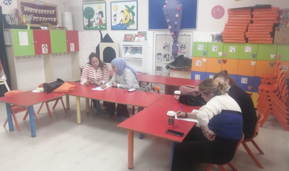 Bandırma Sosyal Hizmet Merkezi’nde modüler aile eğitimi başladı Bandırma Sosyal Hizmet Merkezi Müdürlüğü tarafından Ahmet Obalı Anaokulu velilerine