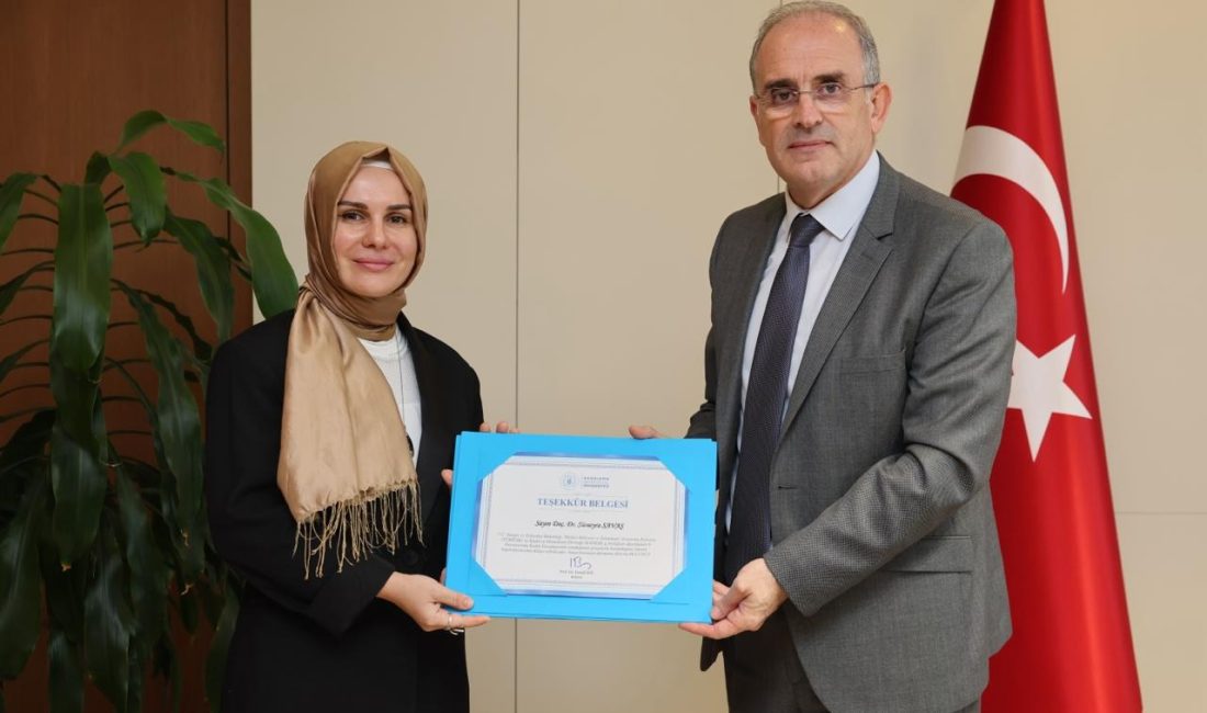BANÜ Rektörü Prof. Dr. Boz’dan başarılı akademisyene belge Bandırma Onyedi Eylül Üniversitesi Tıp Fakültesi Öğretim Üyesi Doç. Dr.