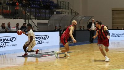 Türkiye Basketbol 1. Ligi’nde mücadele eden Bandırma Bordo Basketbol, evinde