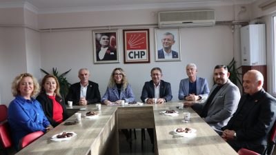 CHP Bandırma İlçe Başkanlığı, Öğretmenler Günü’nde yaptığı açıklamada Balıkesir’de yarım