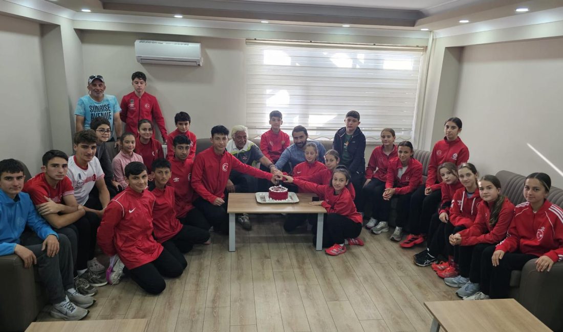 Antalya’da düzenlenen Avrupa Şampiyonası’nda tarihi başarı elde eden Bandırmalı sporcular,