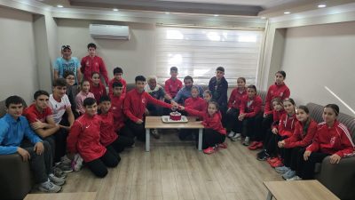 Antalya’da düzenlenen Avrupa Şampiyonası’nda tarihi başarı elde eden Bandırmalı sporcular,