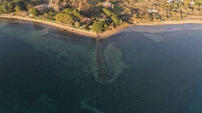 Düzler sahilinde deniz seviyesinin gerilemesiyle Kyzikos Antik Kenti’ne ait Hytos