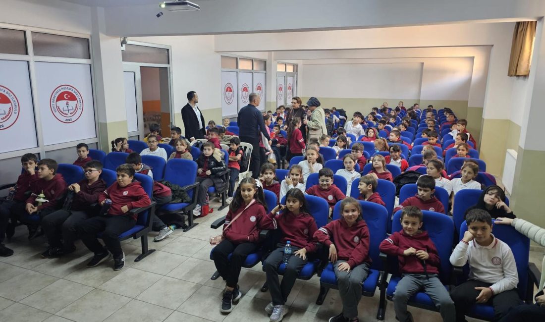 Bandırma’da deprem farkındalık seminerleri başladı İnşaat Mühendisleri Odası ve BANDAK iş birliğiyle düzenlenen seminerlerde, ilkokul
