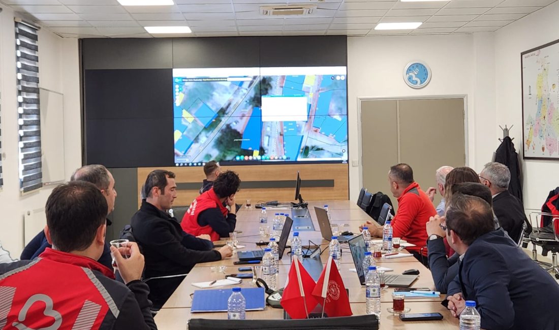 Balıkesir İtfaiyesi CBS ile Türkiye’de bir ilki gerçekleştiriyor Balıkesir Büyükşehir Belediyesi İtfaiye Dairesi Başkanlığı, İmar ve Şehircilik Dairesi