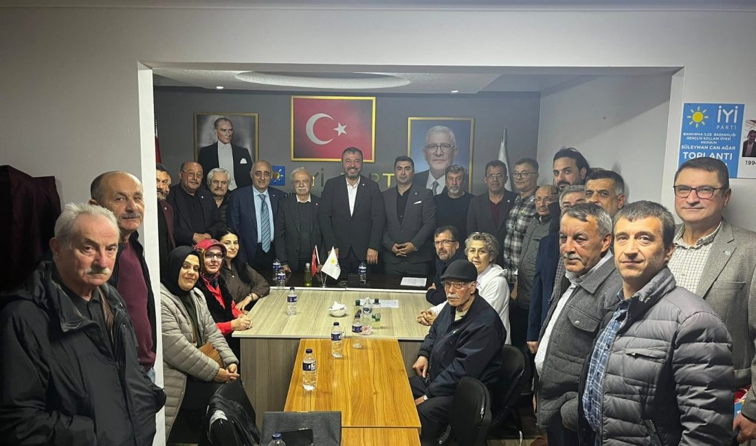 İYİ Parti İl Başkanı’ndan Bandırma İlçe Teşkilatı’na ziyaret İYİ Parti Balıkesir İl Başkanı ve yeni dönem adaylarından Hasan
