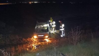 Tuzakçı Mahallesi kavşağında tek taraflı trafik kazası meydana geldi. 10