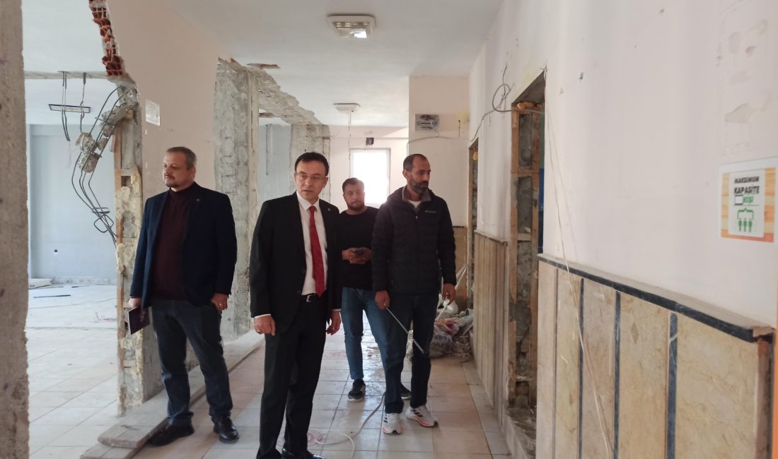 Bandırma’da depreme dayanıklılık çalışmalarına inceleme Bandırma İlçe Milli Eğitim Müdürü Mutlu Aslan, güçlendirme uygulamaları süren