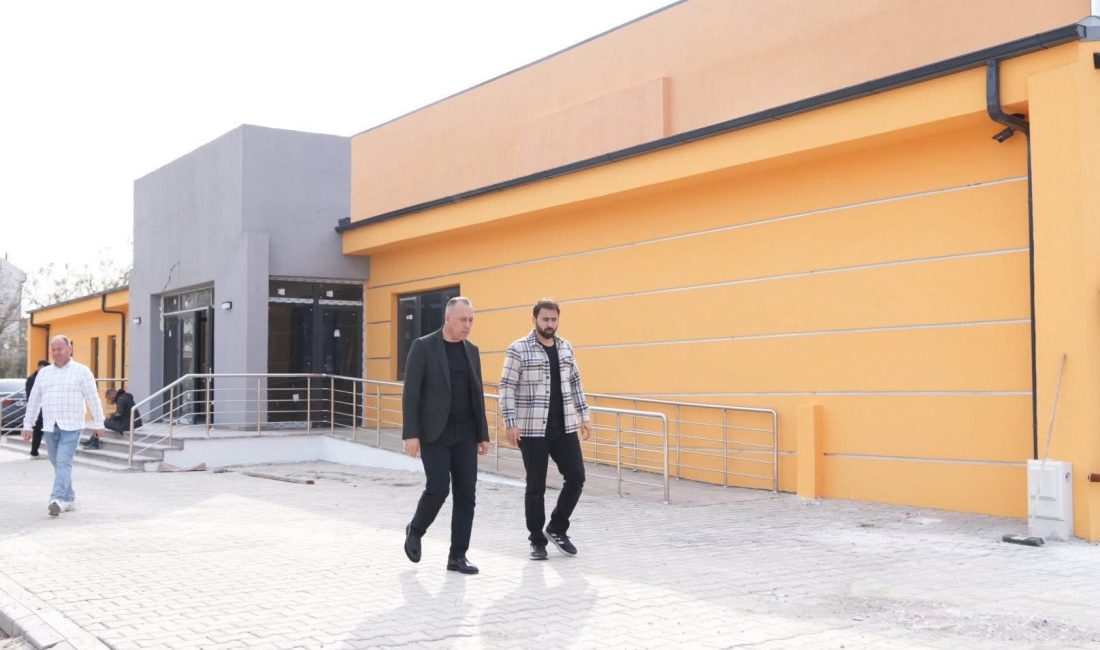 Müdür Özalp, Bandırma’daki spor yatırımlarını denetledi Balıkesir Gençlik ve Spor İl Müdürü Adem Özalp, Bandırma’da yapımı