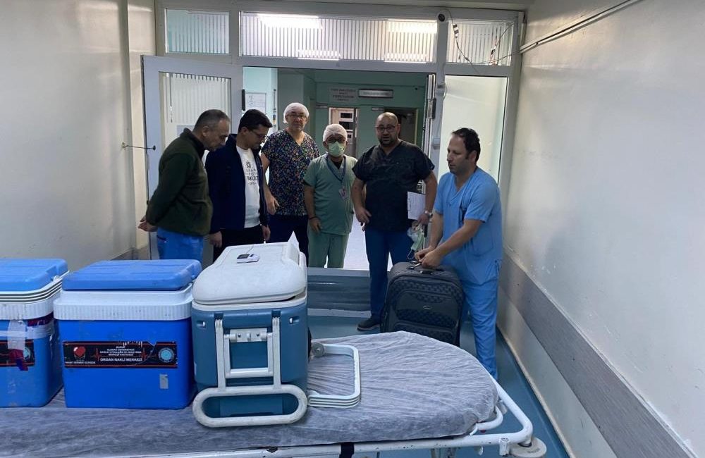 Edremit Devlet Hastanesi’nde, yoğun bakımda tedavi gören ve beyin ölümünün