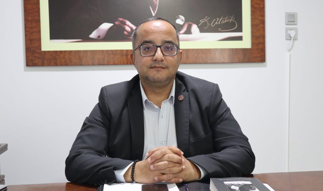 Eğitim İş Bandırma’dan velilere 10 Kasım çağrısı Eğitim İş Bandırma Şube Başkanı Serdar Polat, birinci ara tatilin
