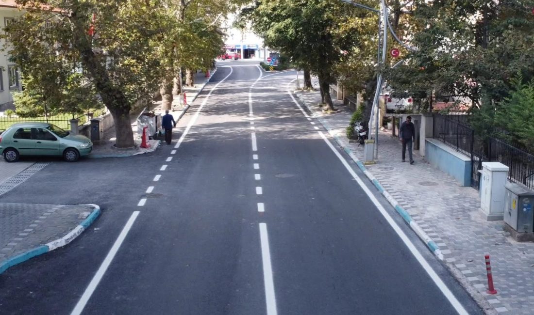 Susurluk Belediyesi asfaltlama çalışmalarının ilk etabını tamamladı Susurluk’ta Hatap Köprüsü ile TOKİ Konutları arasındaki bölgede yürütülen asfaltlama